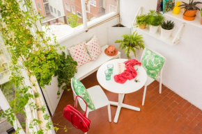 Duomo Views, Light, Jungle-inspired Studio with Terrace